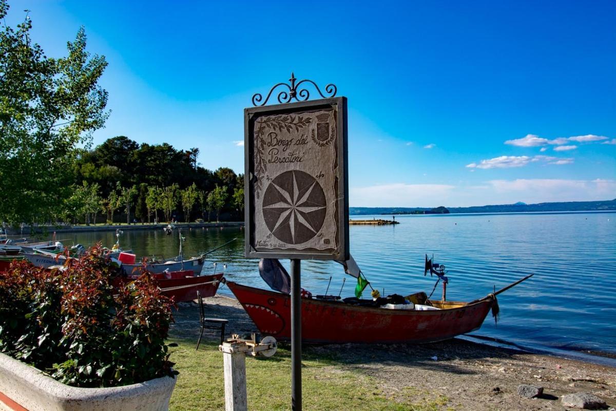 Mansarda Sul Lago A مارتا المظهر الخارجي الصورة