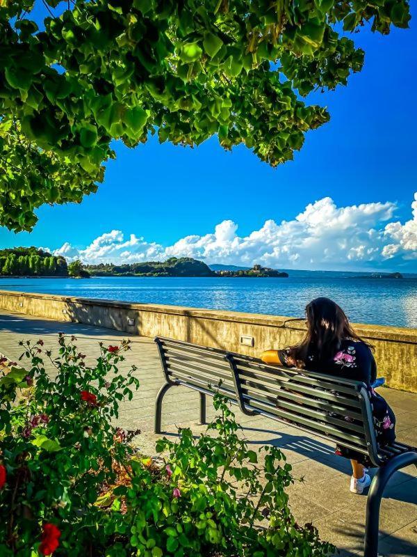 Mansarda Sul Lago A مارتا المظهر الخارجي الصورة